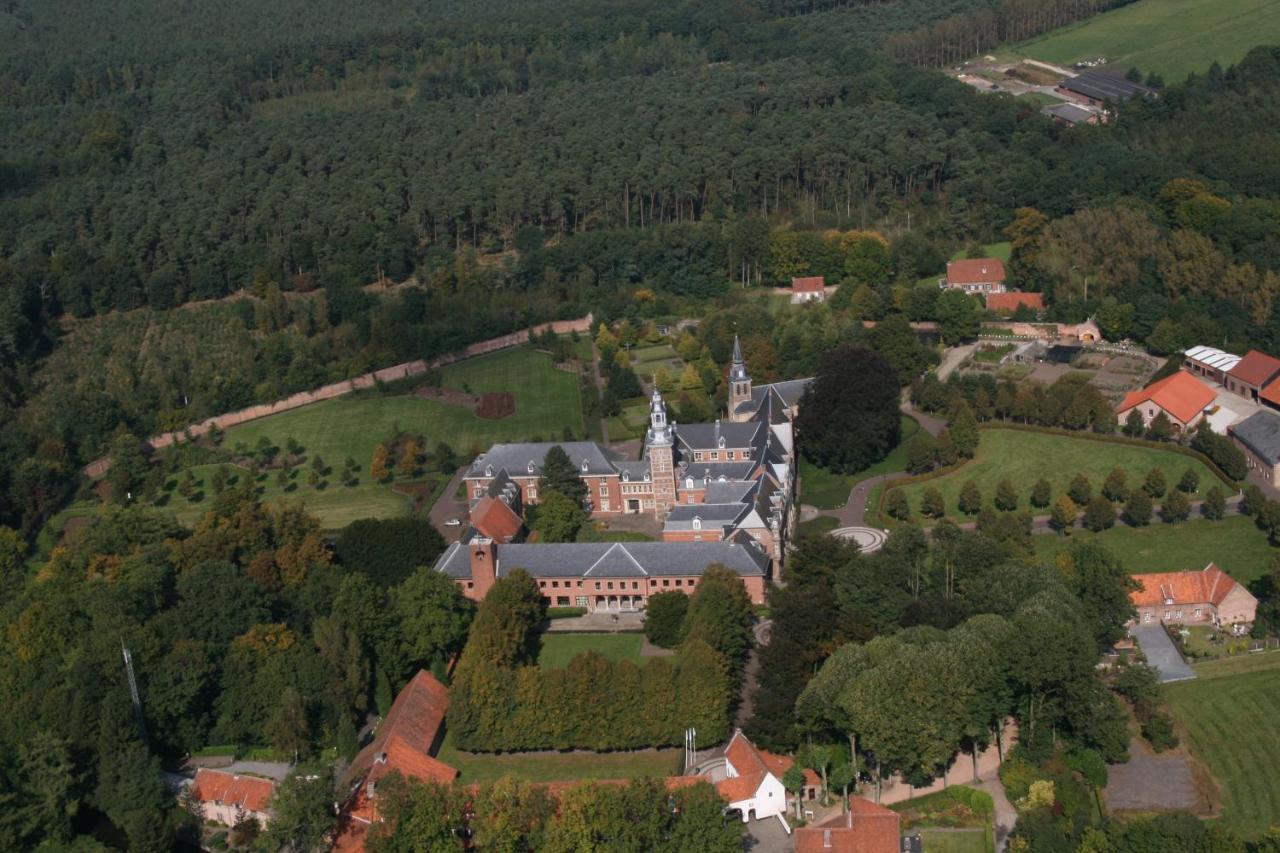 De Vrolijcke Bosmuis Bed & Breakfast Bergeijk Bagian luar foto